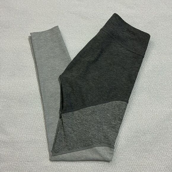 Outdoor Voices Women Size M Gray Tones Color Block Leggings Yoga Pants - Picture 11 of 11